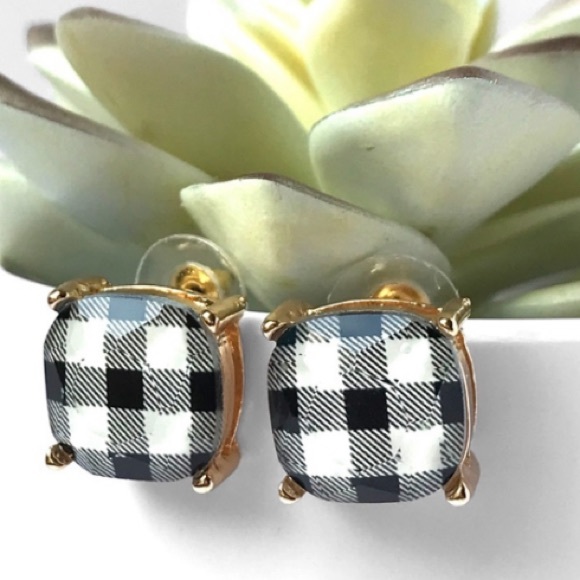 ✌🏼 #1261 Modern Black And White Checkered Plaid Earrings - Picture 11 of 15